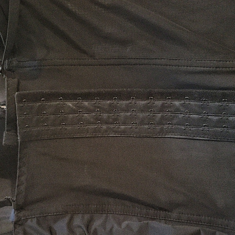 NWOT Spirit Halloween Corset - Picture 5 of 6